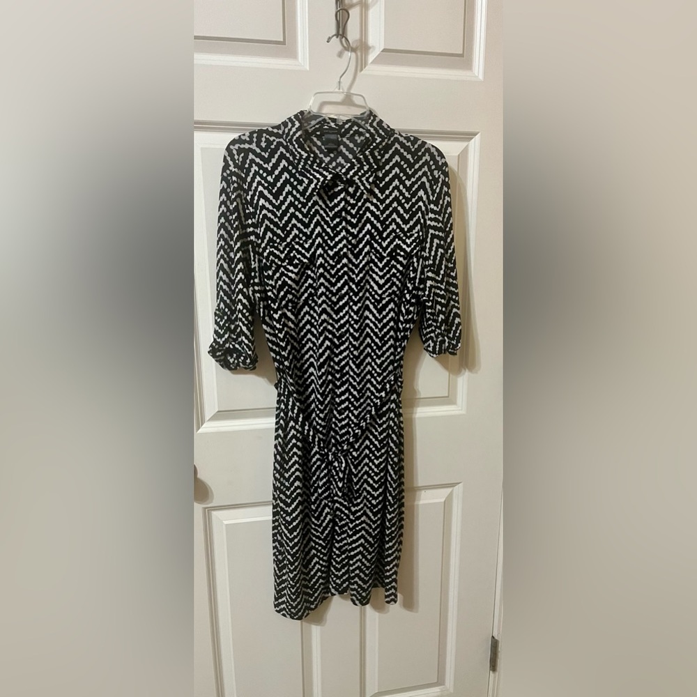 Ann Taylor Women’s Black and White Dress